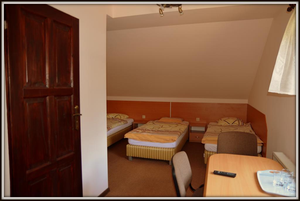 Lesny Zakatek Bed & Breakfast Smardzewice Dış mekan fotoğraf
